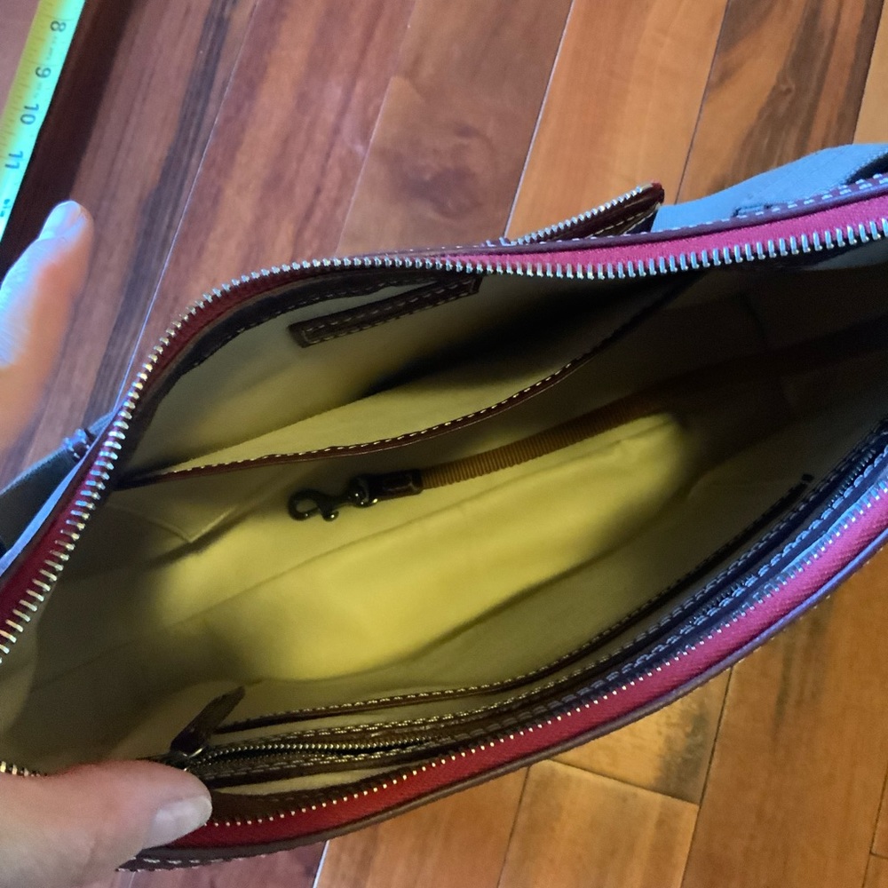 Dooney & Bourke Purse - Picture 3 of 3
